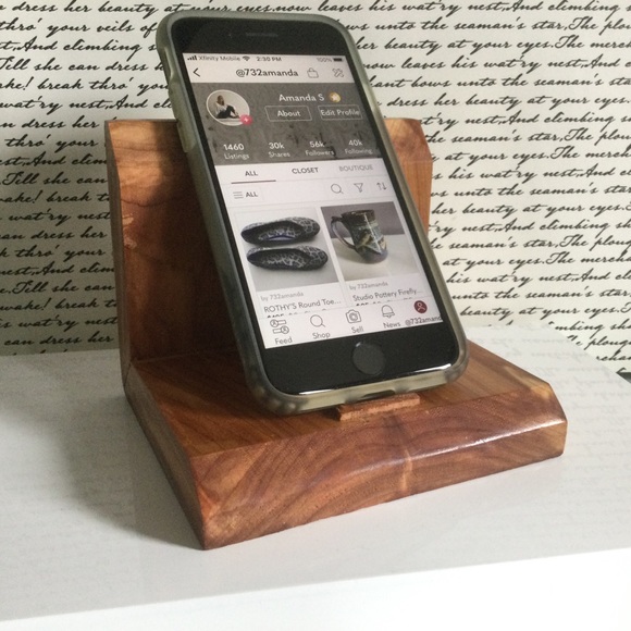 Handmade Reclaimed Cedar Wood Phone Stand - Picture 2 of 7